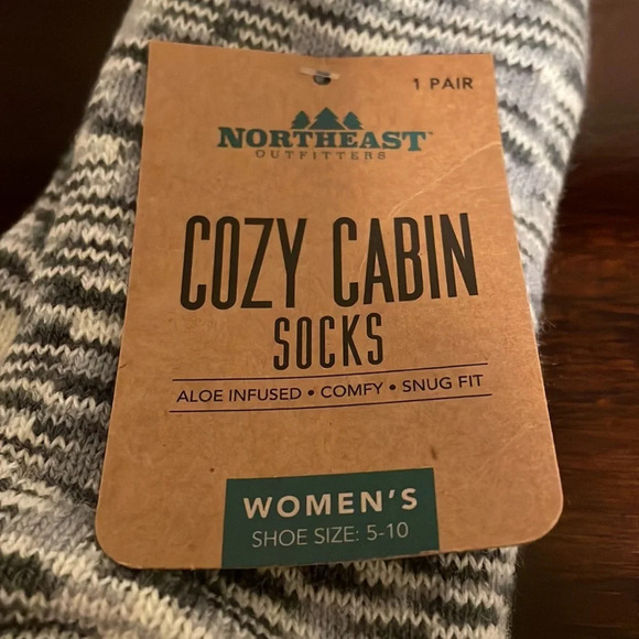 Northeast Outfitters cozy cabin socks - Picture 2 of 2